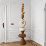 Altura Vertical Totem