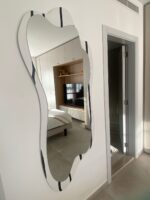 Echo Curve Mirror